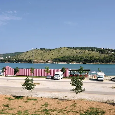 Kneza Trpimira I Casa de Férias